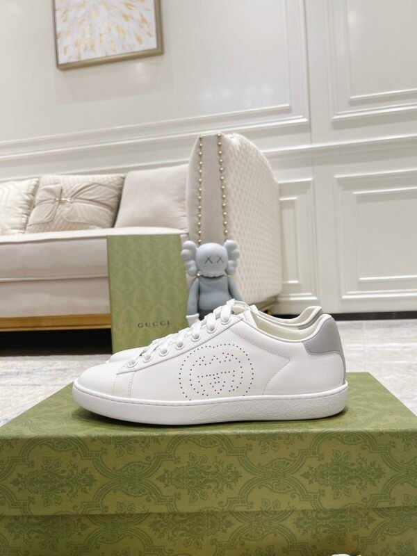 Gucci sneaker 2025071925