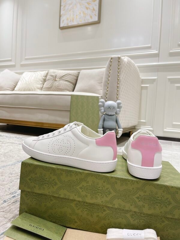 Gucci sneaker 2025071927