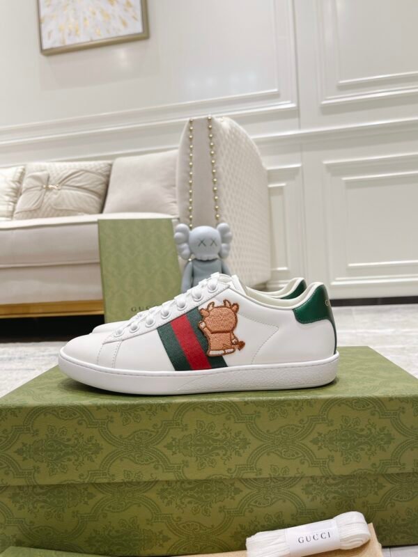 Gucci sneaker 2025071930
