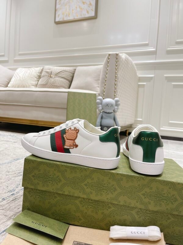 Gucci sneaker 2025071930
