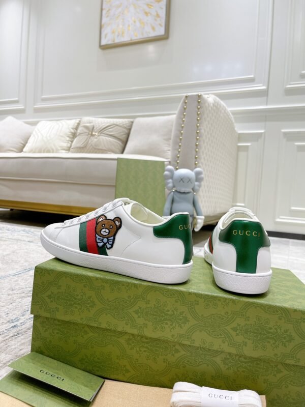 Gucci sneaker 2025072101
