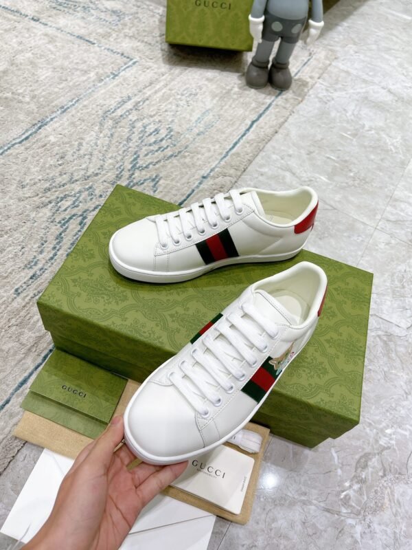 Gucci sneaker 2025072102