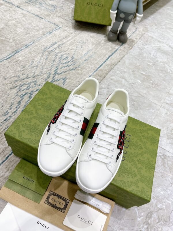 Gucci sneaker 2025072103