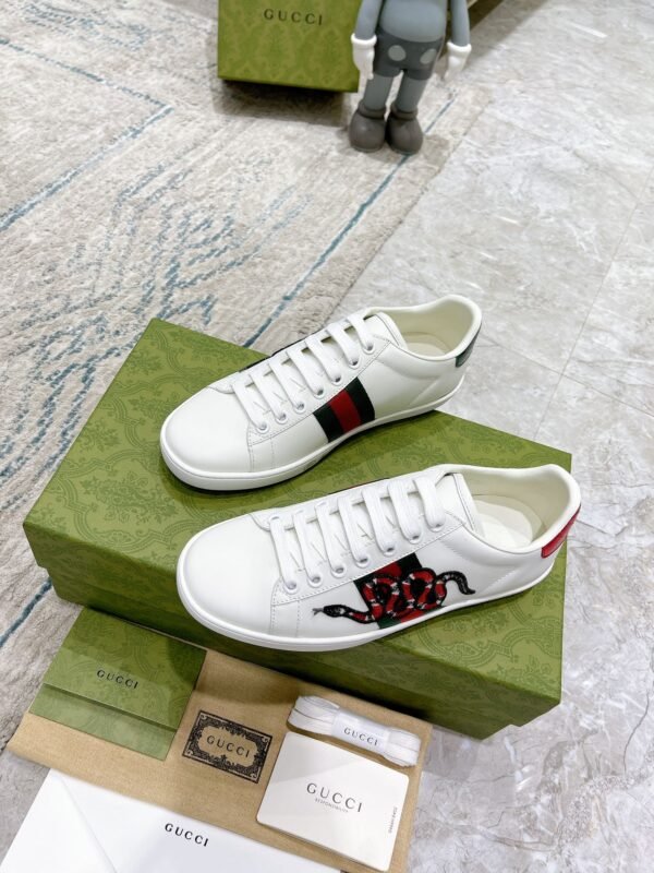 Gucci sneaker 2025072103