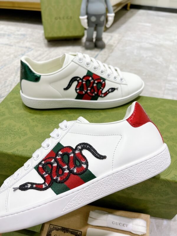 Gucci sneaker 2025072103