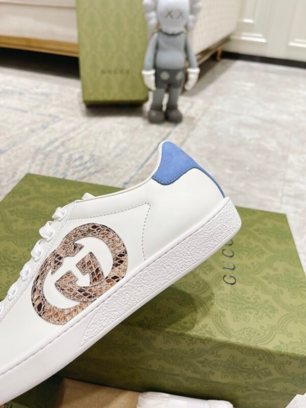 Gucci sneaker 2025072105