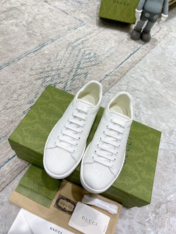 Gucci sneaker 2025072110