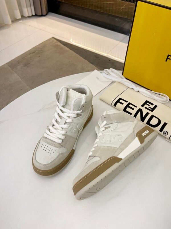 Fendi sneaker 2025072112