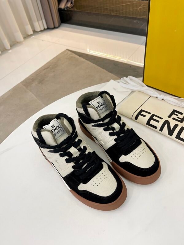 Fendi sneaker 2025072113