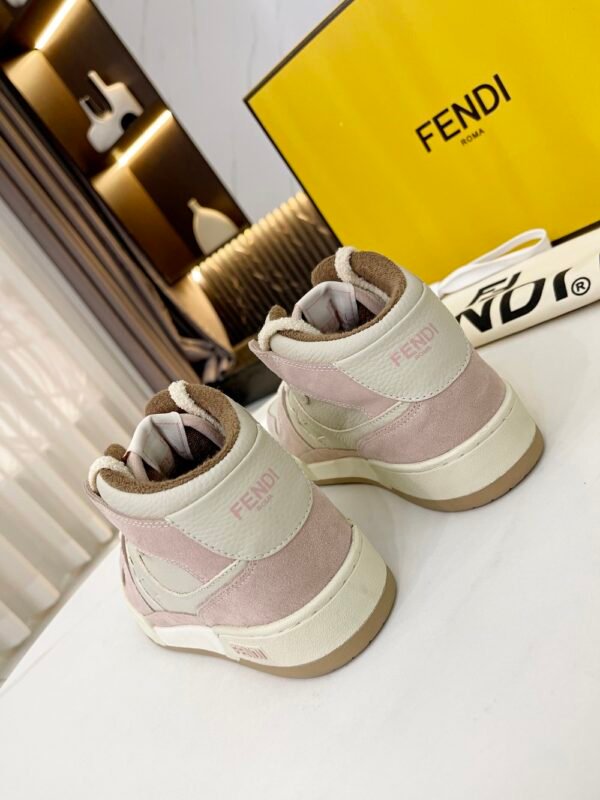 Fendi sneaker 2025072114