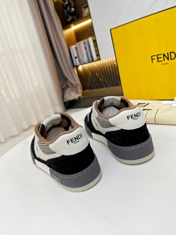 Fendi sneaker 2025072117