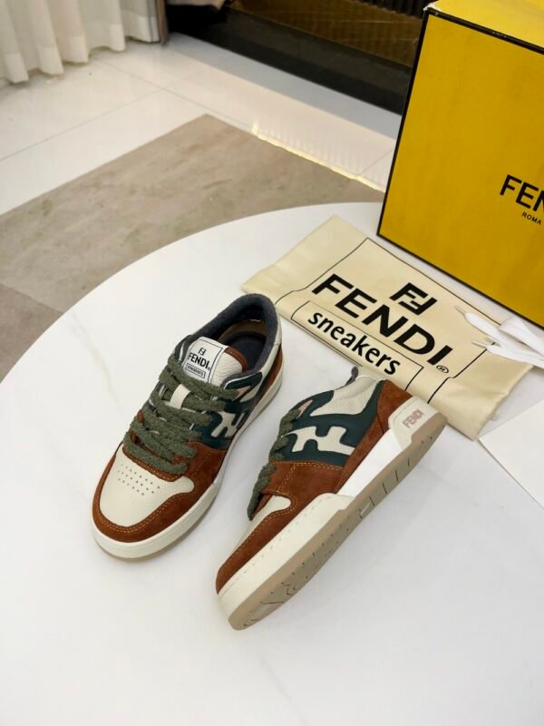 Fendi sneaker 2025072118