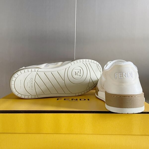 Fendi sneaker 2025072120