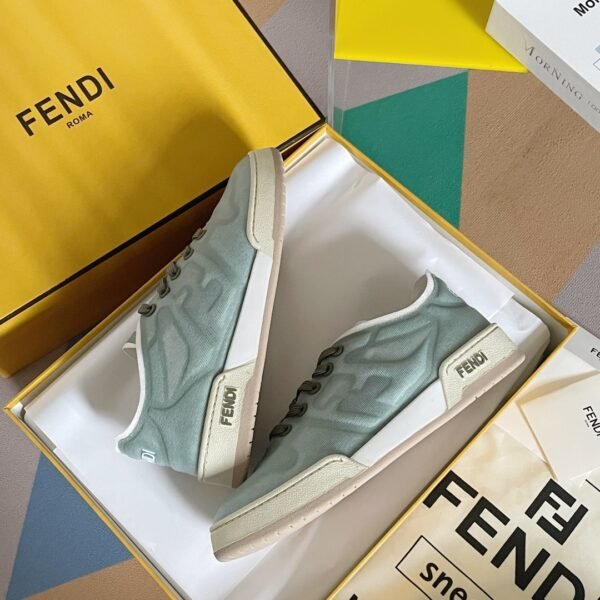 Fendi sneaker 2025072123