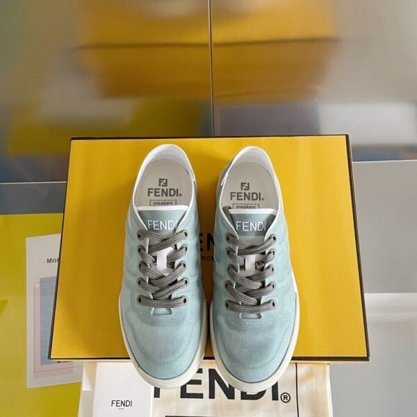 Fendi sneaker 2025072123
