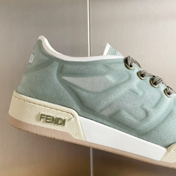 Fendi sneaker 2025072123