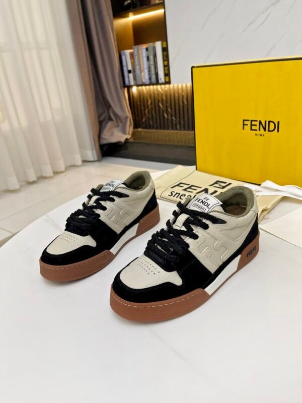 Fendi sneaker 2025072125