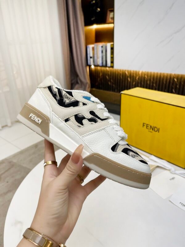 Fendi sneaker 2025072126
