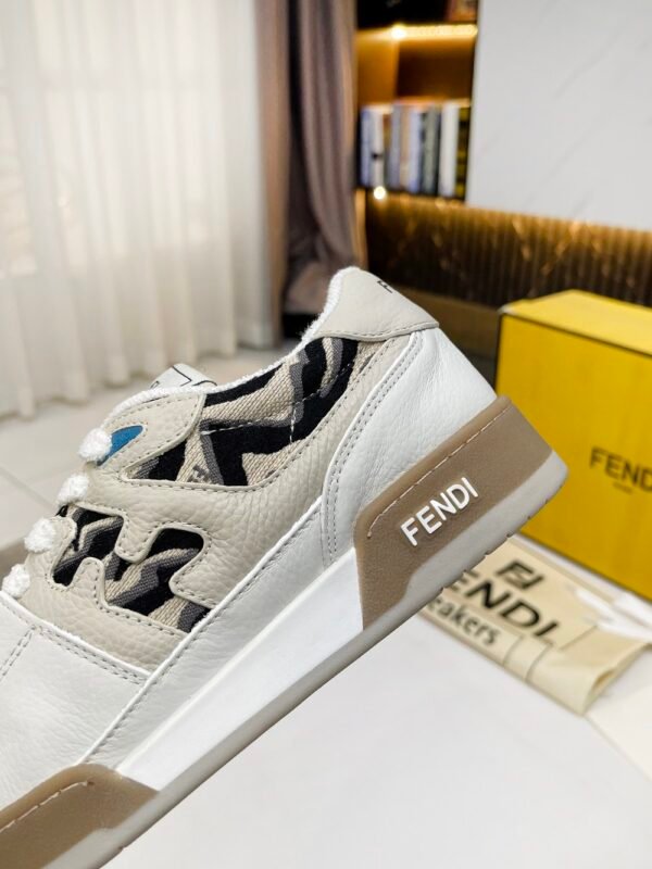 Fendi sneaker 2025072126