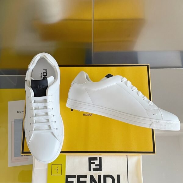 Fendi sneaker 2025072132