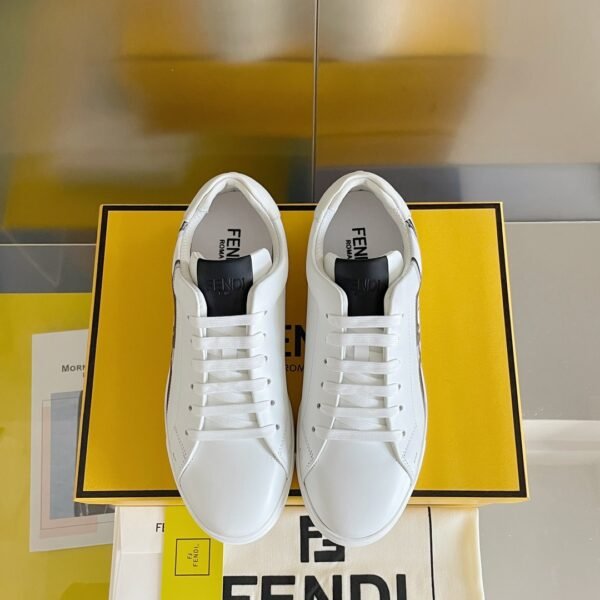 Fendi sneaker 2025072132