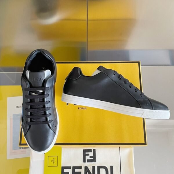 Fendi sneaker 2025072133
