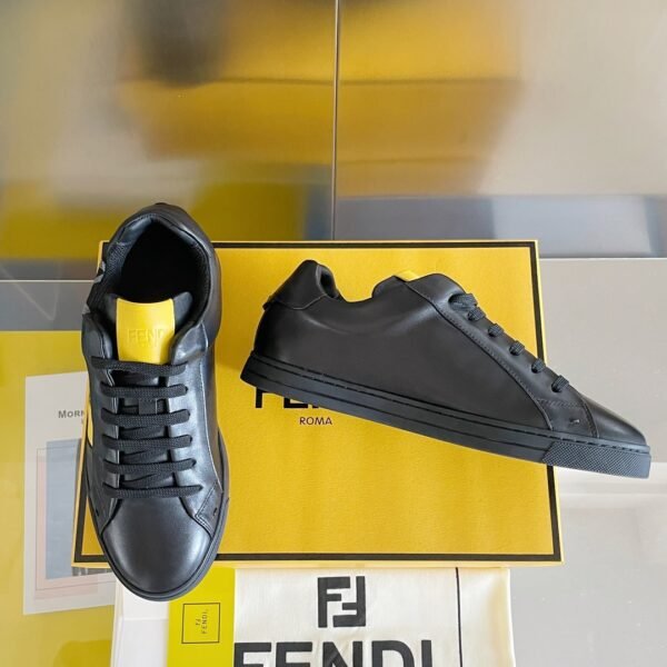 Fendi sneaker 2025072135
