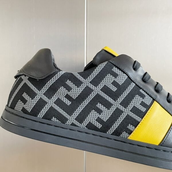 Fendi sneaker 2025072135