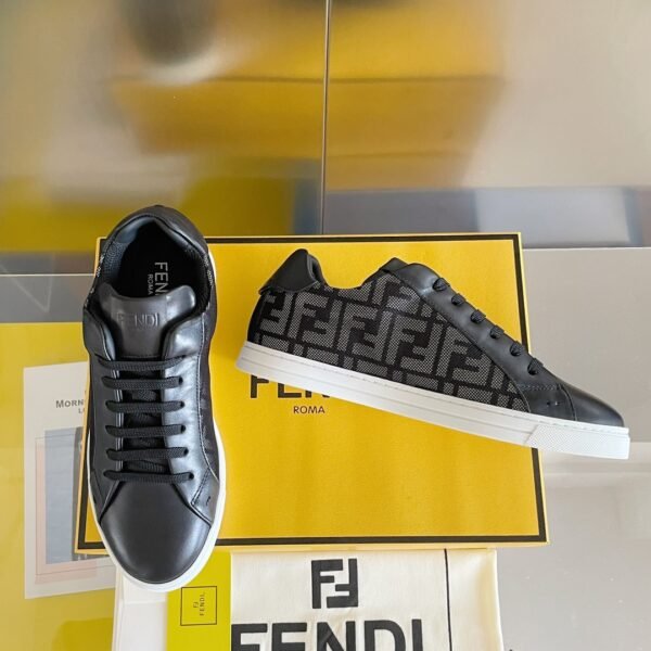 Fendi sneaker 2025072137