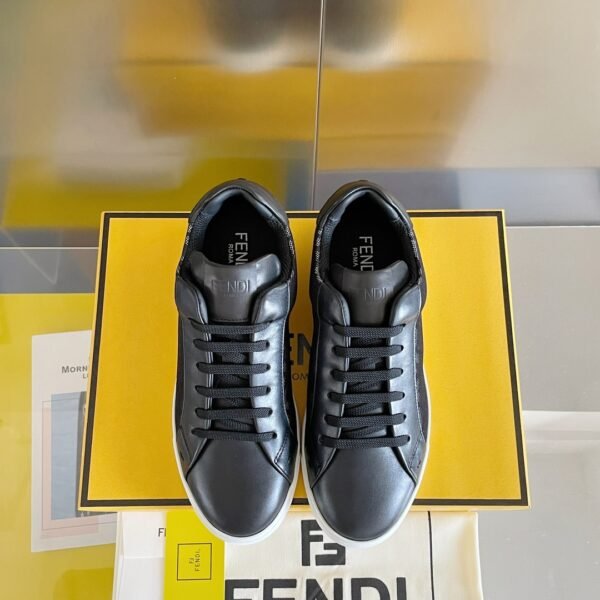 Fendi sneaker 2025072137