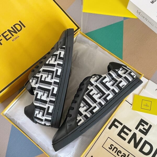 Fendi sneaker 2025072139