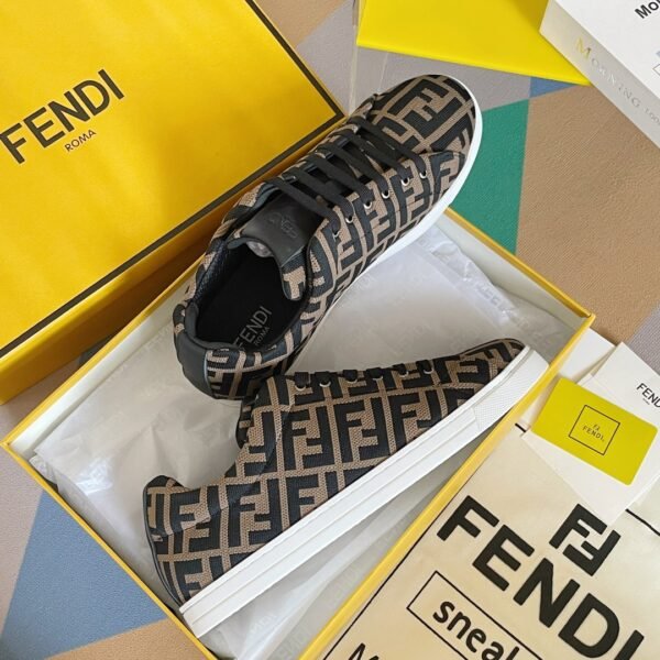 Fendi sneaker 2025072140