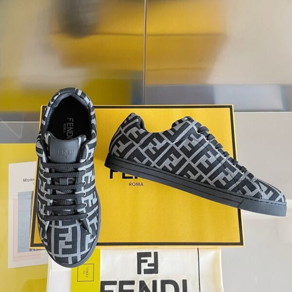 Fendi sneaker 2025072141