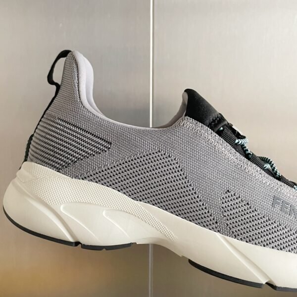 Fendi sneaker 2025072143