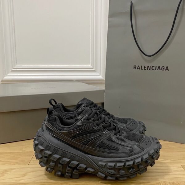 Balenciaga sneaker 2025072148