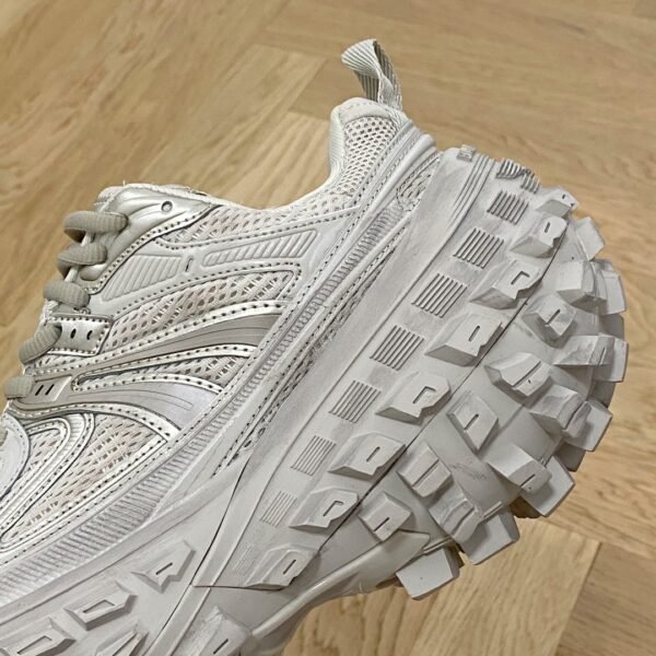 Balenciaga sneaker 2025072149