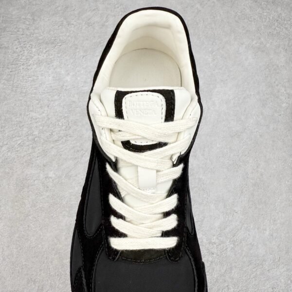 Bottega Veneta sneaker 2025072156
