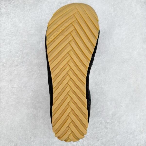 Bottega Veneta sneaker 2025072156