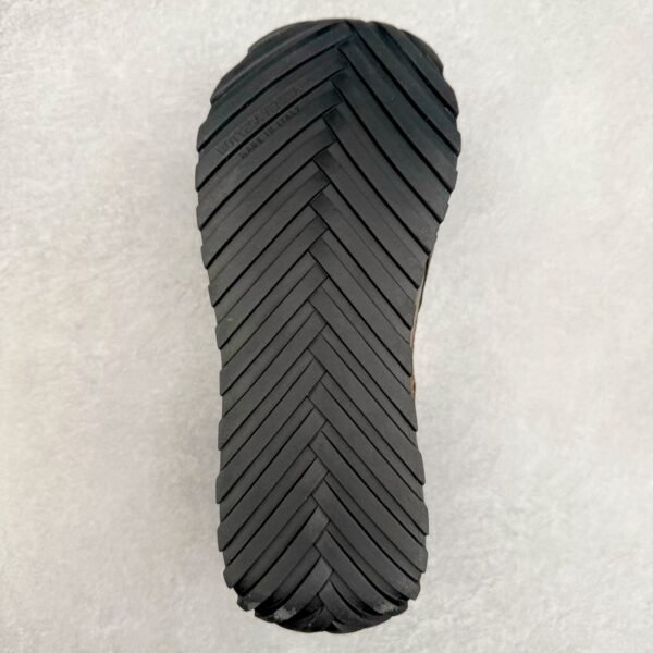 Bottega Veneta sneaker 2025072157