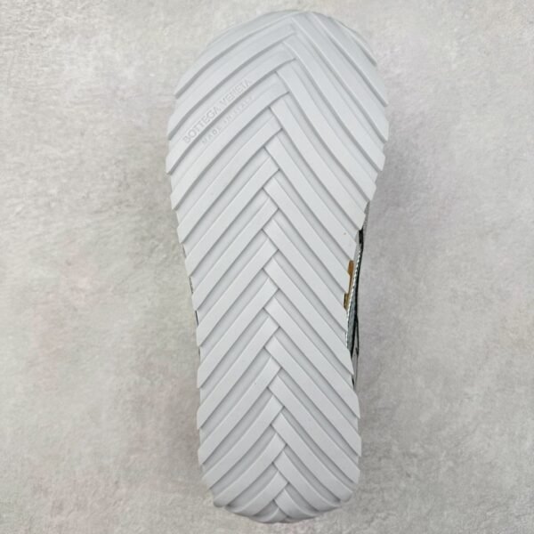 Bottega Veneta sneaker 2025072161
