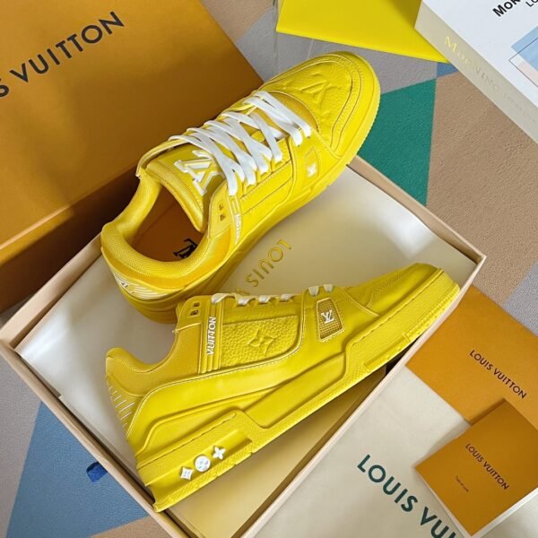 Louis Vuiton sneaker 2025072177