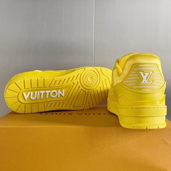 Louis Vuiton sneaker 2025072177