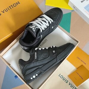 Louis Vuiton sneaker 2025072179