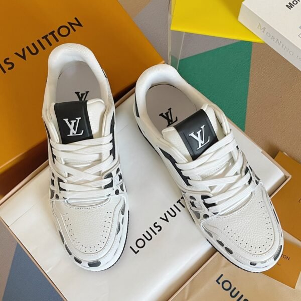 Louis Vuiton sneaker 2025072196