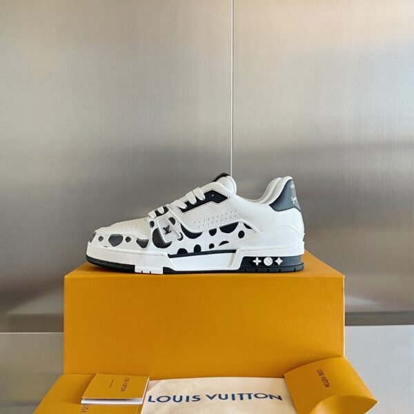 Louis Vuiton sneaker 2025072196