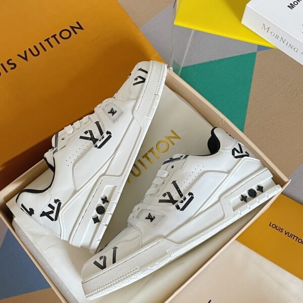 Louis Vuiton sneaker 2025072198