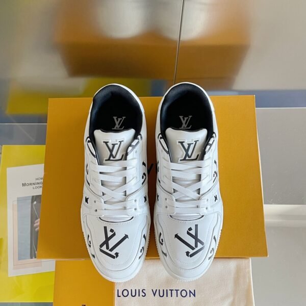 Louis Vuiton sneaker 2025072198