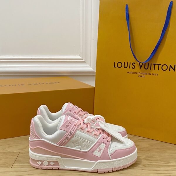 Louis Vuiton sneaker 2025072005