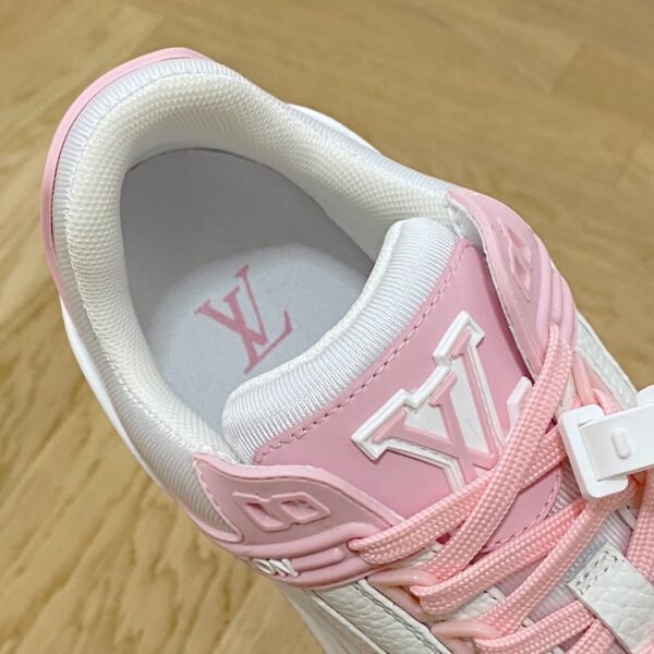 Louis Vuiton sneaker 2025072005