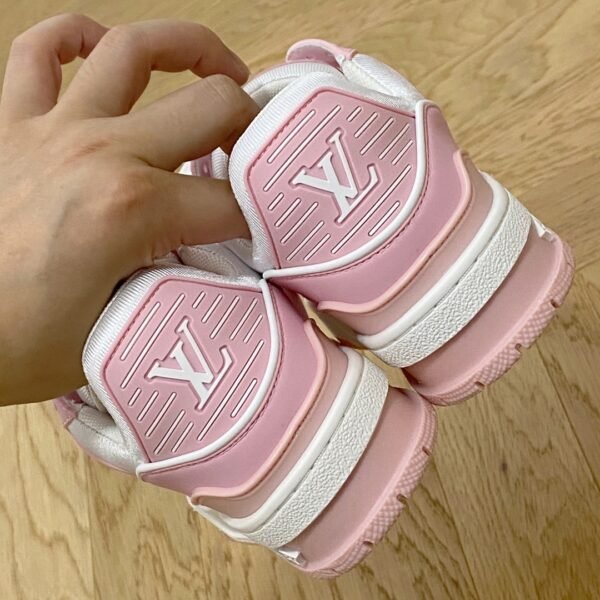 Louis Vuiton sneaker 2025072005